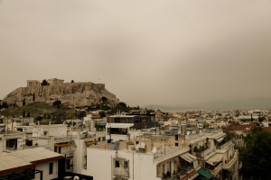 Αφρικανική σκόνη  ''πνίγει'' την Ελλάδα  ως την Πέμπτη
