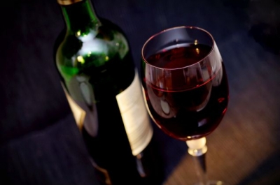 Πόσο επικίνδυνο <br> είναι ένα <br> μπουκάλι κρασί;
