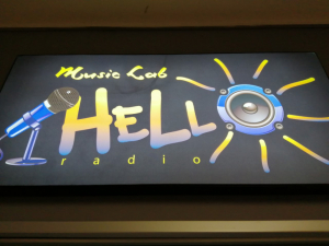 Ιστορίες ζωής με  τον Μάκη Τουρλή  στο Hello radio