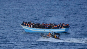 Ορδές μεταναστών <br> προς τα <br> Ελληνικά νησιά