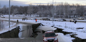 Σεισμός 7,4 <br> ρίχτερ συγκλόνισε <br> την Αλάσκα