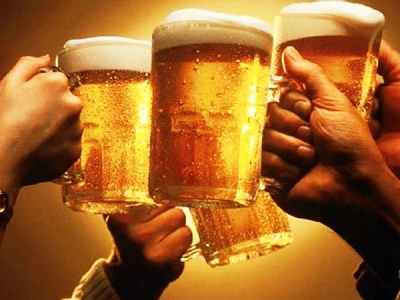Έρευνα Τα 10 <br> οφέλη όταν <br> πίνουμε μπίρα