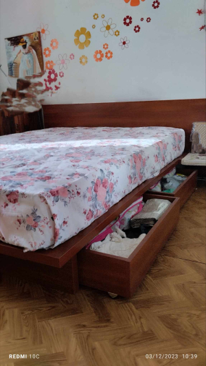 Πωλείται καινούργιο  κρεβάτι με  ανατομικό στρώμα