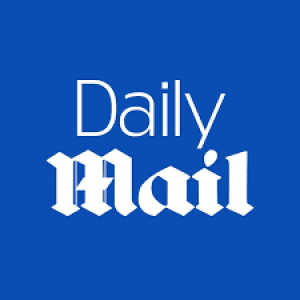 Daily Mail: Για μια <br> selfie σκοτώθηκε ο <br> Άγγλος στα Σπάτα