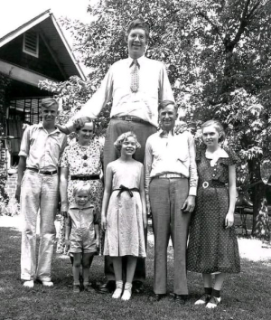 Αυτός ήταν ο ψηλότερος <br> άνθρωπος που έζησε <br> ποτέ στη Γη (εικόνα)