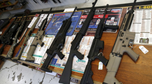 Κατακόρυφη αύξηση <br> των πωλήσεων όπλων <br> στην Αμερική!