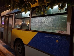 50 oδηγοί αστικών <br> λεωφορείων αποσπασμένοι <br> σε βουλευτές!