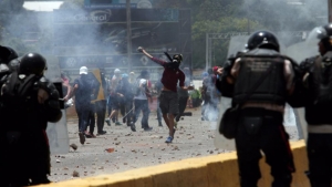 Μία νεκρή και <br> τραυματίες στα σύνορα <br> της Βενεζουέλας