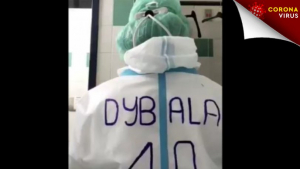 Νοσοκόμα έγραψε  στη στολή της  ''Ντιμπάλα 10'' (pic)
