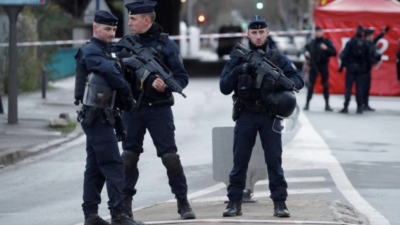 Αστυνομικοί σκότωσαν <br> ένοπλο στο <br> Σαρλ ντε Γκωλ