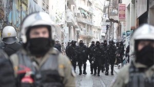 Αστυνομική επιχείρηση <br> σε υπό κατάληψη <br> κτίρια στα Εξάρχεια