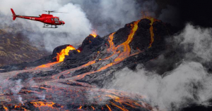 Τρόμος από τη <br> λάβα του ηφαιστείου <br> στα Κανάρια νησιά