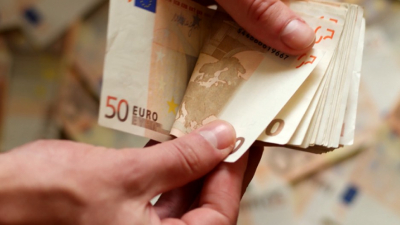 Οι ημερομηνίες πληρωμής <br> των 800 ευρώ στις <br> αναστολές εργασίας