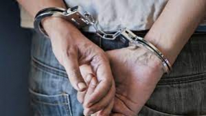 Τρεις συλλήψεις <br> από το Λιμενικό <br> Ραφήνας