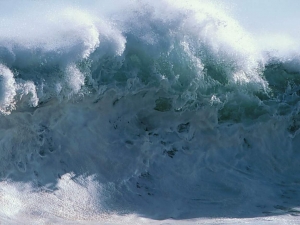 Κύματα 12 μέτρων <br> &#039;&#039;κατάπιαν&#039;&#039; πλοίο <br> Έλληνα καπετάνιου (βίντεο)