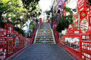 Δημόσιες σκάλες έχουν  μετατραπεί σε έργα τέχνης  σε όλο τον πλανήτη (εικόνες)
