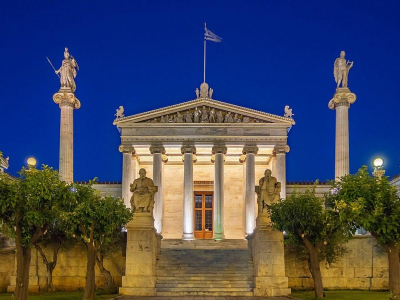 Η Ακαδημία Αθηνών <br> βράβευσε τους τρεις <br> ήρωες των Τεμπών