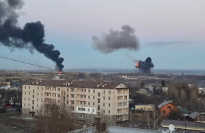 Ανηλεής επίθεση <br> των Ρώσων <br> στο Κίεβο
