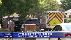 5χρονος πυροβόλησε <br> και σκότωσε τον <br> 4χρονο αδελφό του