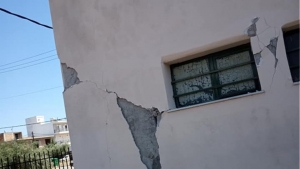 700 κτίρια με <br> ρωγμές στη Φυλή <br> από τον σεισμό