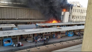 Τουλάχιστον 24 νεκροί <br> από πυρκαγιά σε <br> σταθμό στο Κάιρο