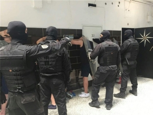 Κομάντος των ΕΚΑΜ <br> αφόπλισαν κρατουμένους <br> στον Κορυδαλλό!